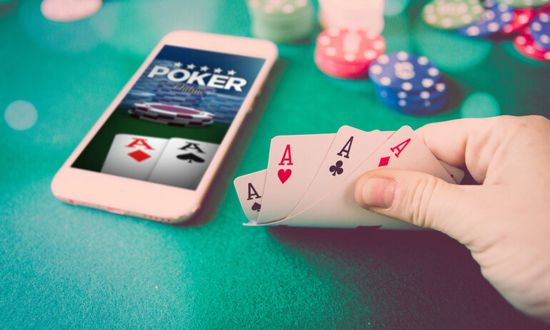 A no-deposit casino in operation on a mobile phone