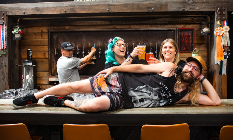 Praising the Bar Black Plague Brewing