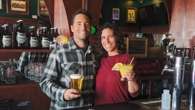 Anthony & Hannah Sylvester, Mad Magee's Pub