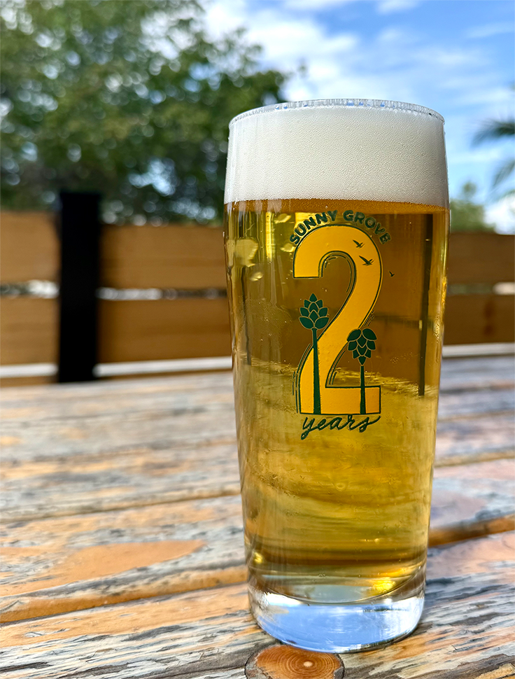 Sunny Grove Brewing Due East American Lager